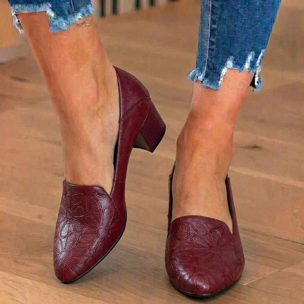 Graceful Orthopedic Shoes for Modern Look
