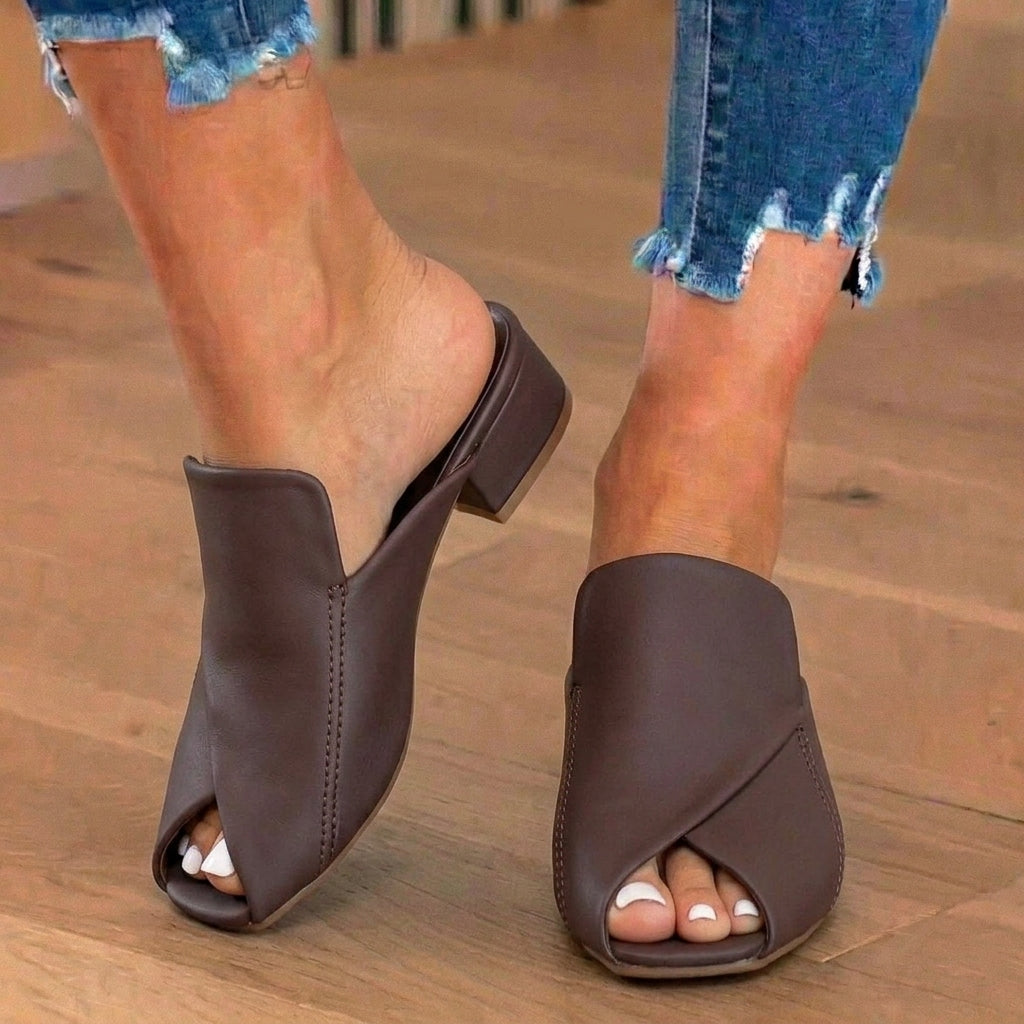 Graceful Orthopedic Sandals for Modern Look