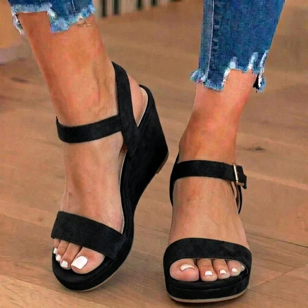 Graceful Orthopedic Sandals for Modern Look