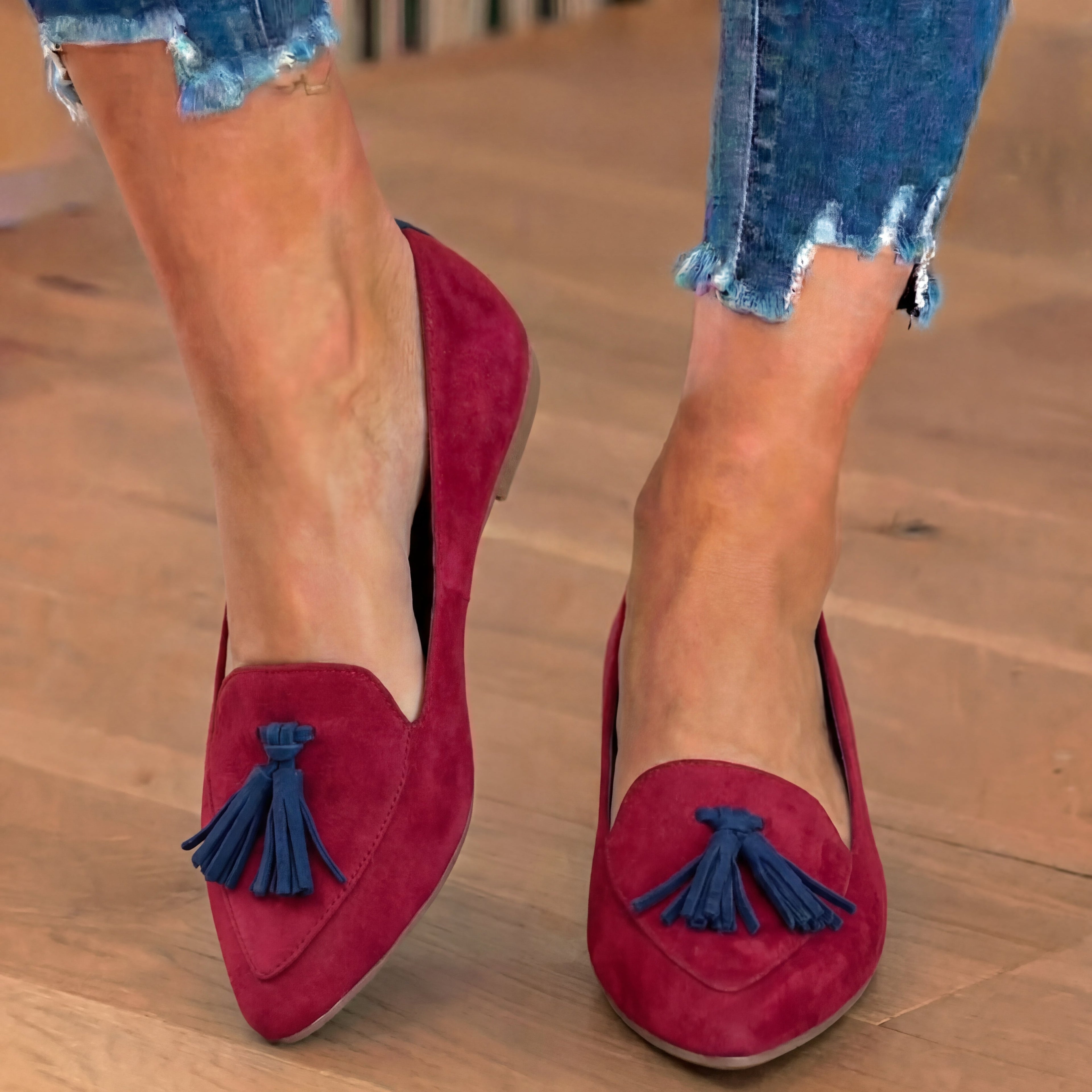 Graceful Orthopedic Sandals for Modern Look