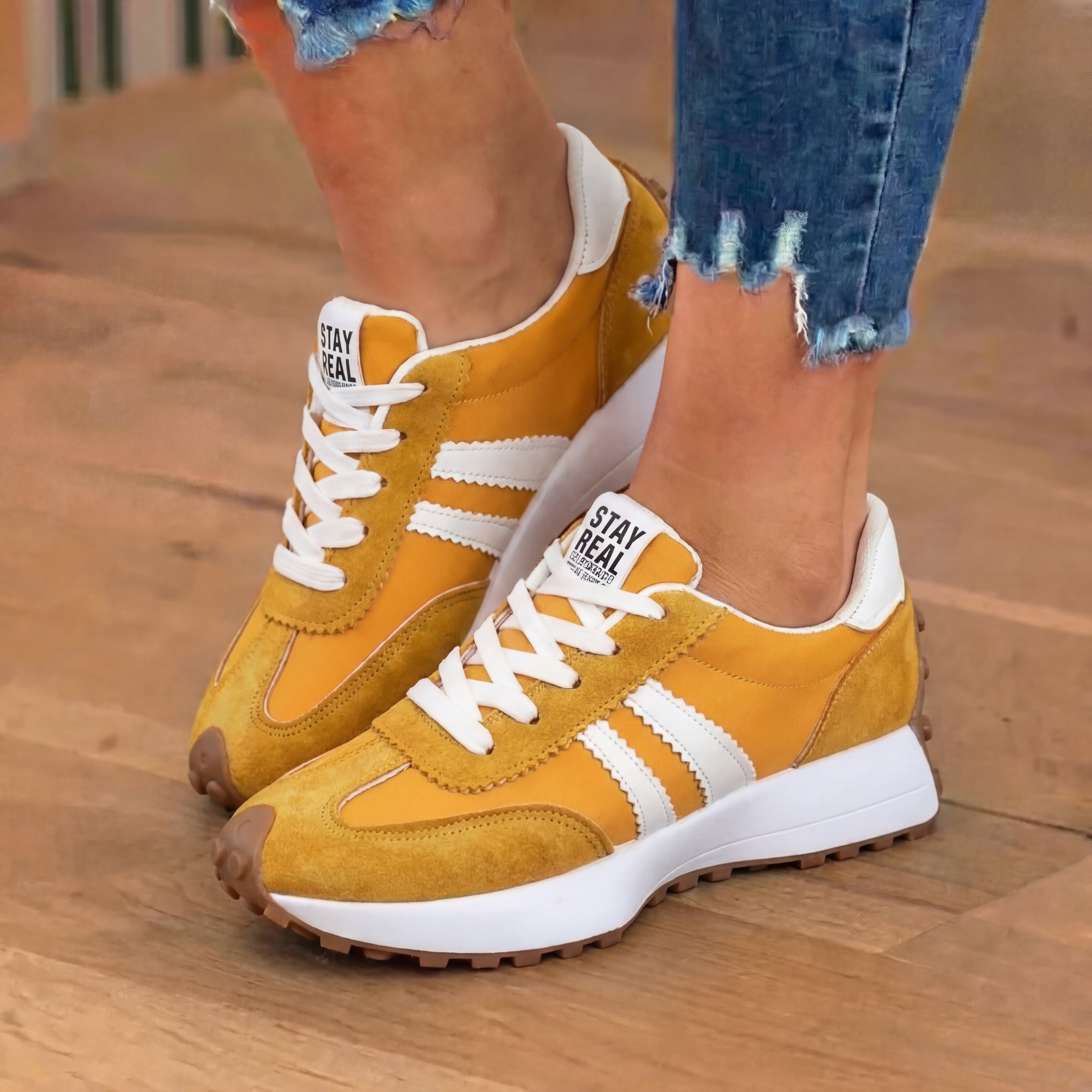 Classic Orthopedic Sneakers with Timeless Style